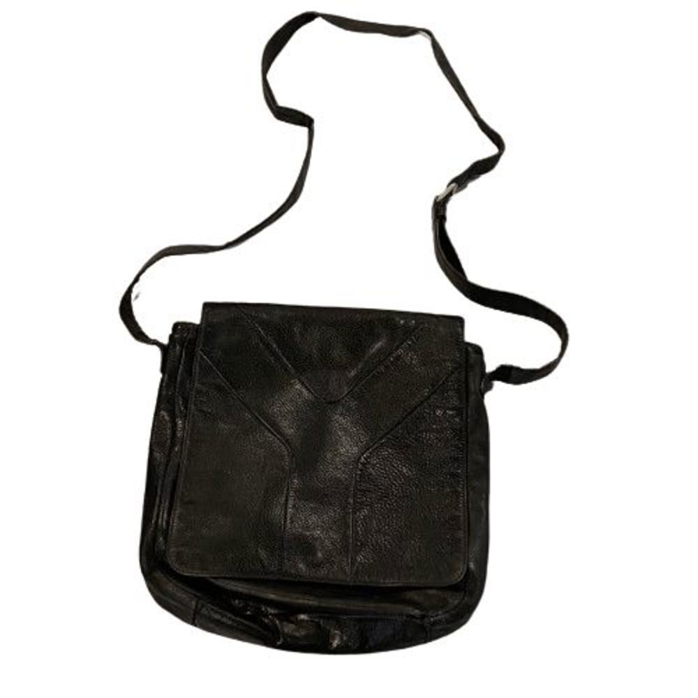**FLAWS** Authentic YSL Yves Saint Laurent Black Leather Messenger Bag Purse